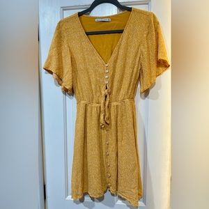 Yellow floral dress. size M.  Abercrombie & Fitch